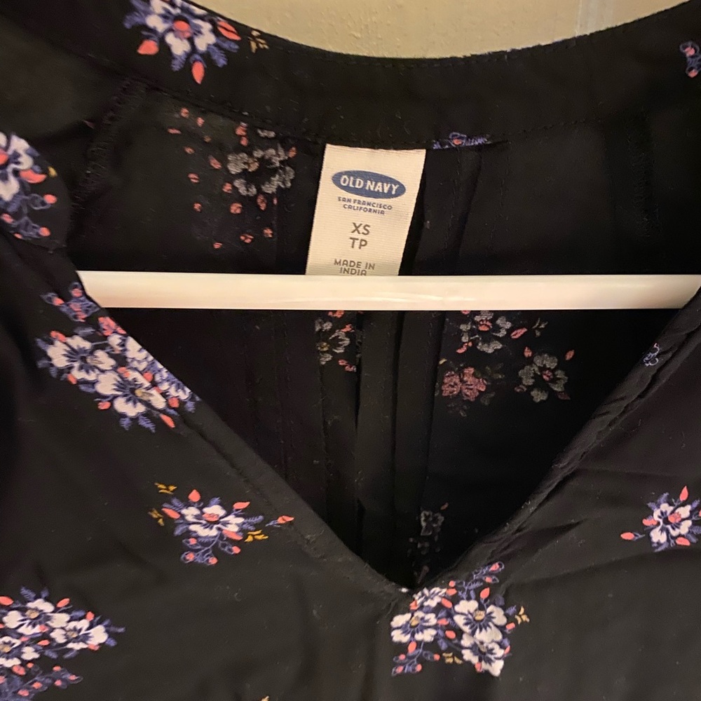 Blouse - Picture 2 of 3